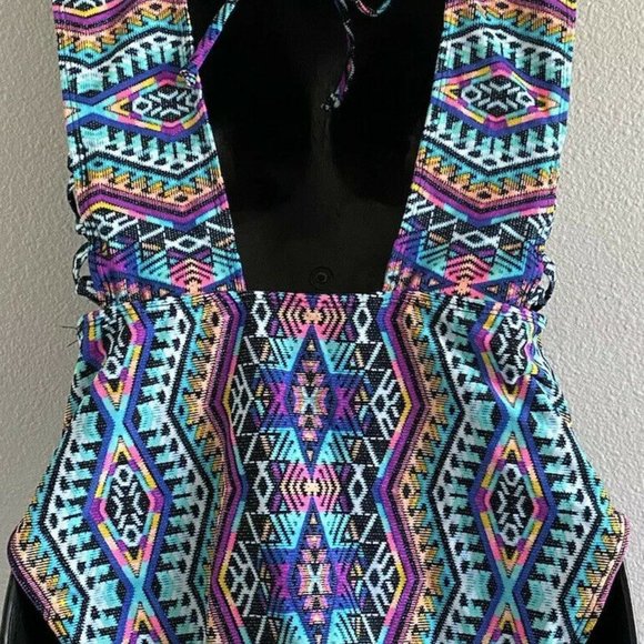 Junior’s Plunge Printed One Piece Swimsuit By No Boundaries Size XL NEW - Picture 8 of 10